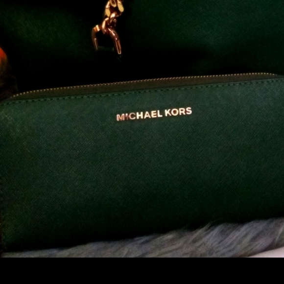 Michael KORS Jet set accordion Wallet forest green